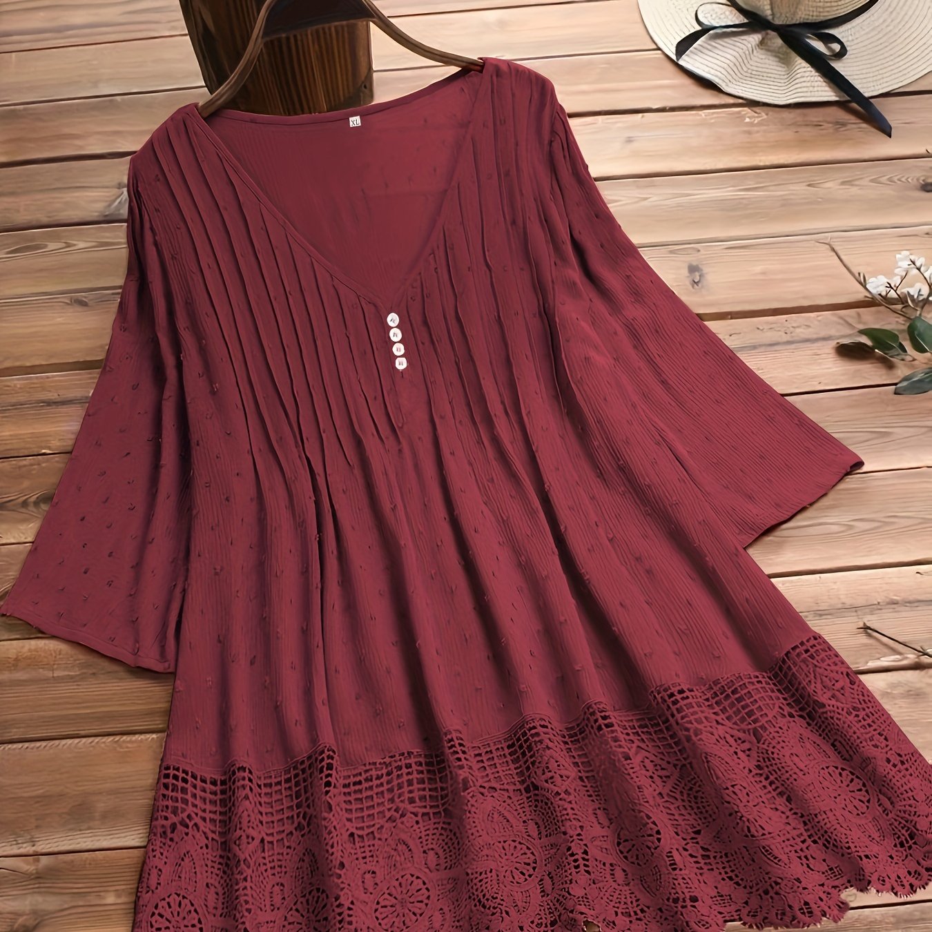 Plus size v-neck top featuring embroidered lace hem, made of solid color polyester blend fabric, non-stretch, suitable for spring/fall, 95% polyester 5% spandex, 120g/m²