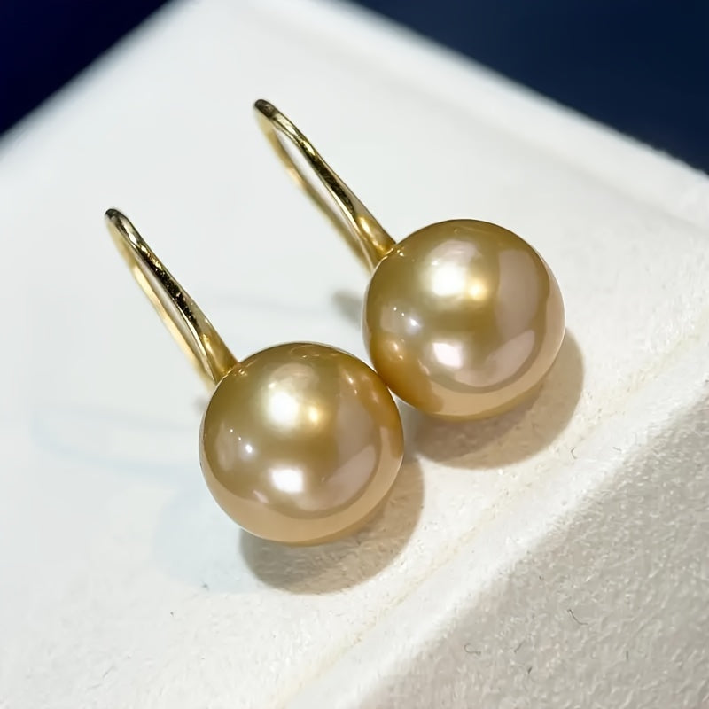 These earrings feature pure silver hooks and natural Japanese freshwater pearls, creating a classic and luxurious pearl pendant design. Perfect for everyday wear, vacations, and as a thoughtful Valentine's Day gift.