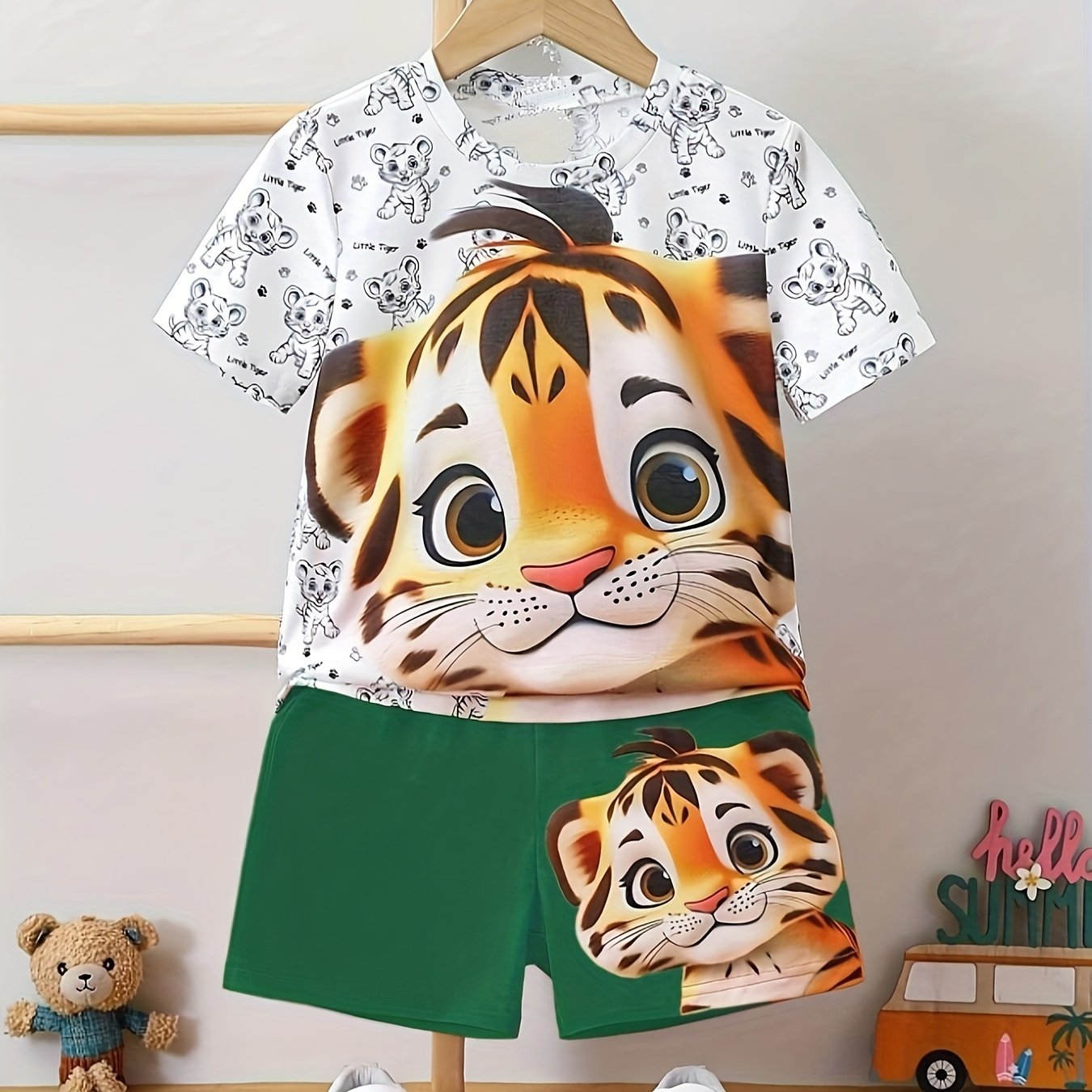 Boys' tiger print casual outfit set, made of comfy polyester blend, includes short sleeve tee and shorts for summer. Leisure style, classic version, ideal for outdoor activities.