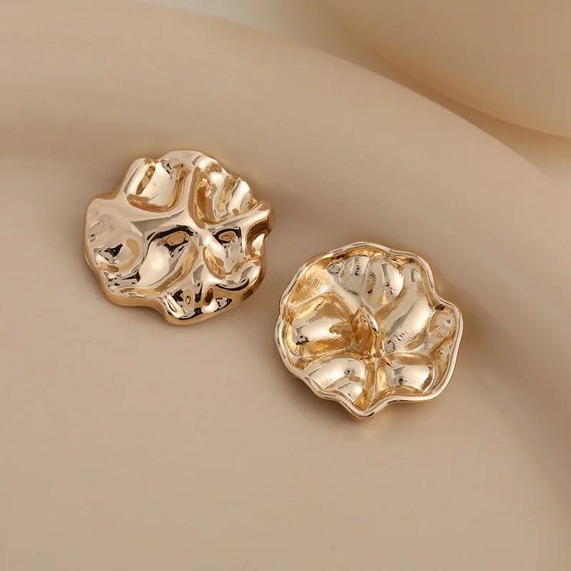 Set of 5 Stylish Golden Zinc Alloy Shank Buttons, Unique Irregular Shape - Ideal for Women's Sweaters & Coats