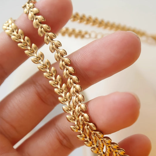 Vintage punk style stainless steel necklace with a simple golden wheat design, perfect for women to wear as a collarbone chain.