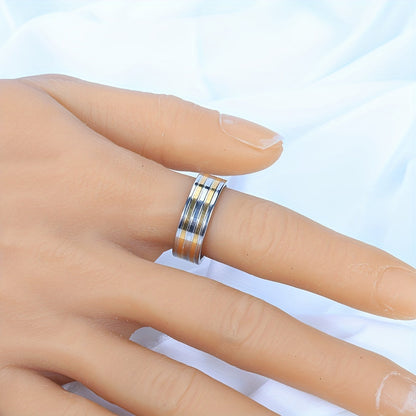 Introducing the new high-quality two-color stainless steel ring that is waterproof and sweat-proof.