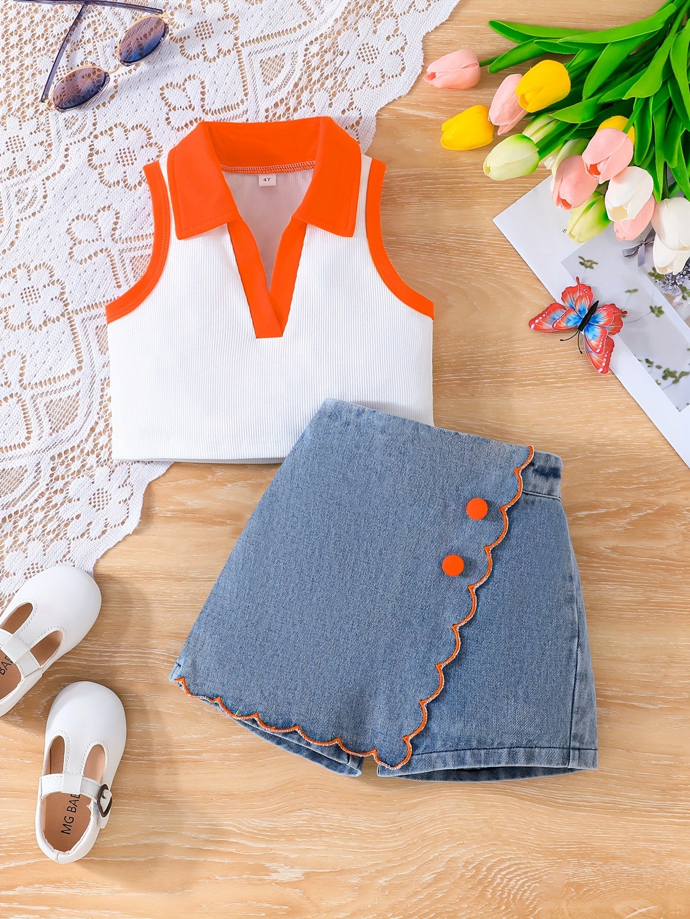 Lapel collar top and contrast color skort set for summer outdoor casual wear.