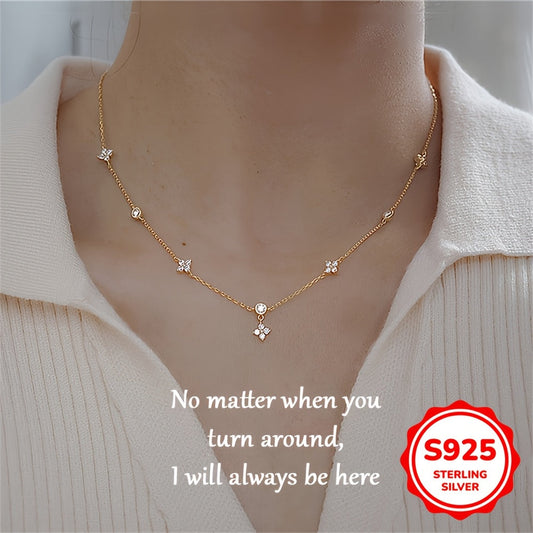 This elegant collarbone necklace is crafted from 3.2g of genuine S925 sterling silver and adorned with a sparkling snowflake zirconia. A timeless piece perfect for women, it makes a wonderful gift for Valentine's Day or anniversaries.