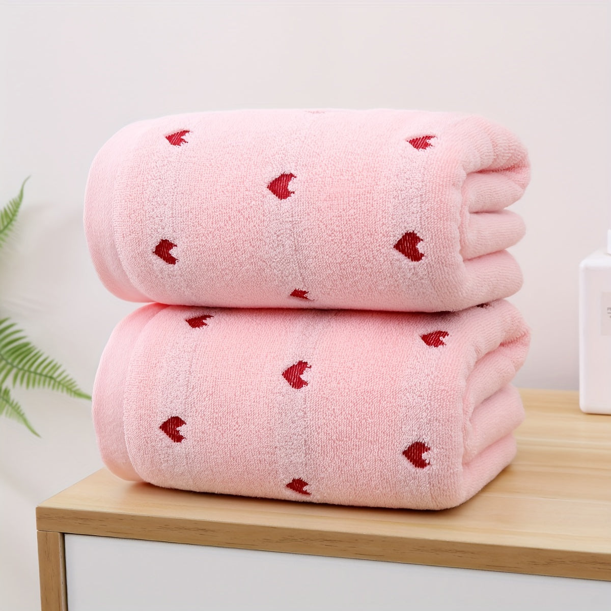 Two-piece set of bath towel and velvet face towel made of pure cotton with thickened absorbent peach heart style, ideal for home use.