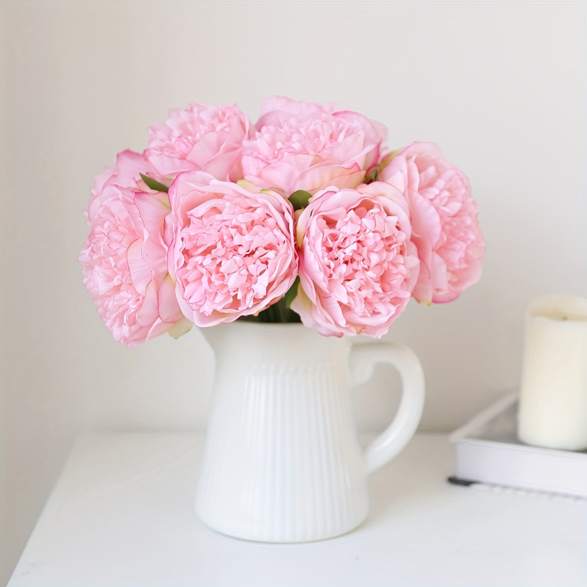 5 artificial white peonies with wire stems, 32cm in length, for various occasions like weddings, home decor, and holidays. Perfect for Valentine's Day, Mother's Day, and National Nurses Day.