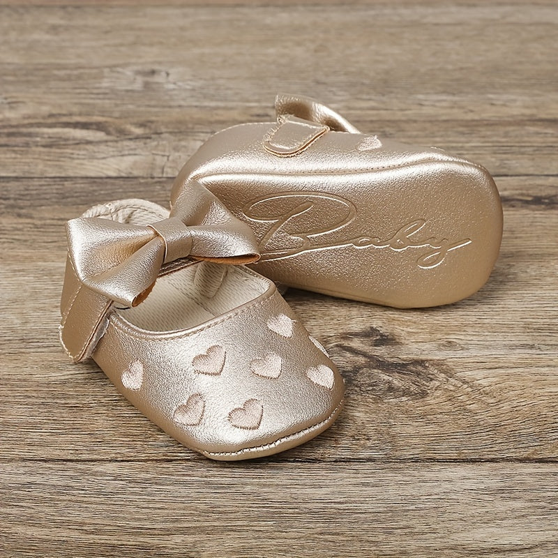 Baby girl sandals for spring and autumn, princess flat shoes for toddlers.