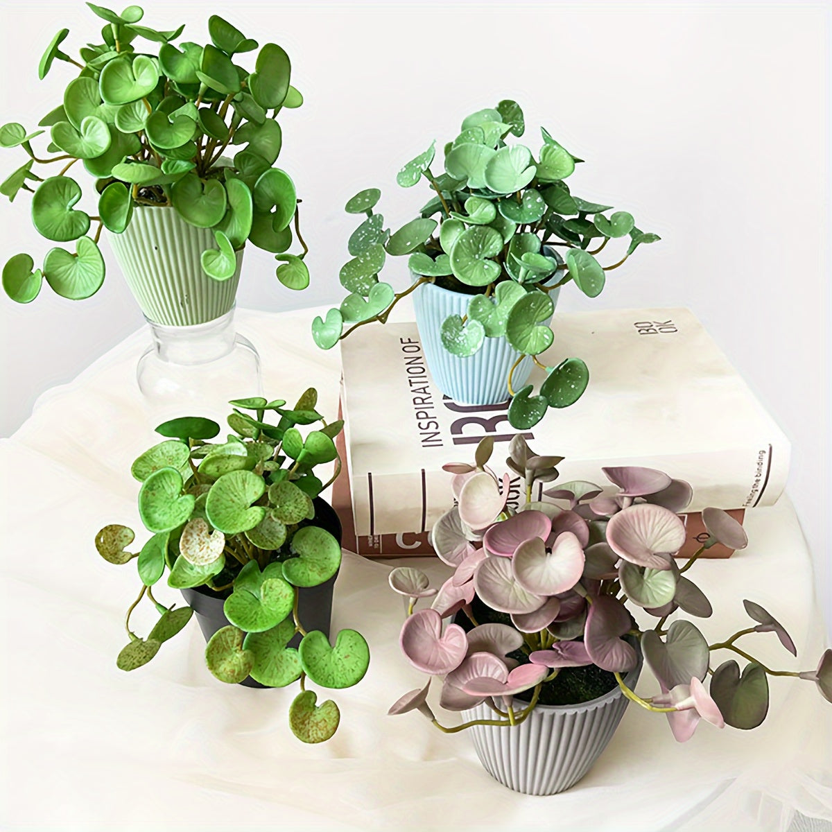 1 piece of soft rubber faux succulent plant mini leaves for home decoration.