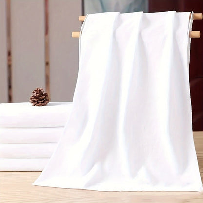 Thickened white towels ideal for hotels, guesthouses, bathhouses, hairdressing, and nursing care.