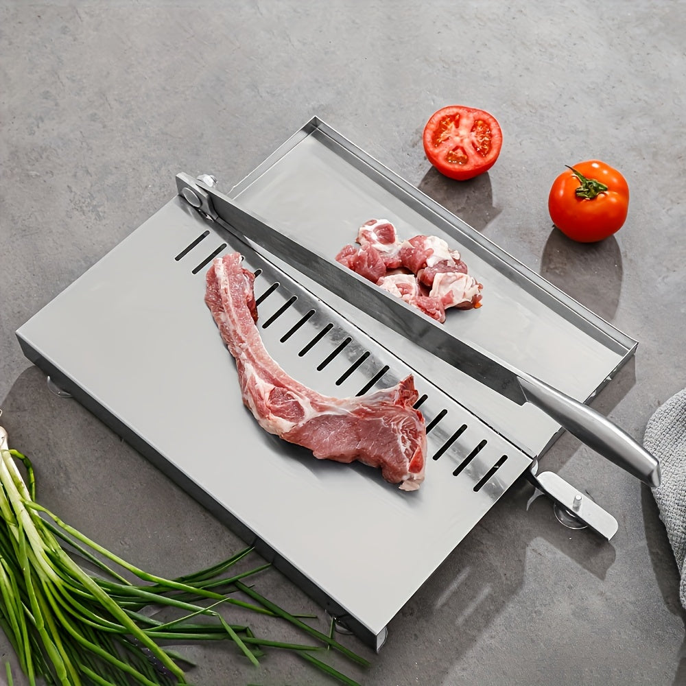 One piece of a large-sized professional kitchen cutter made of stainless steel, the manual mandoline slicer is perfect for slicing vegetables, fruits, and meats. This non-electric versatile food slicing tool has a 27cm blade.