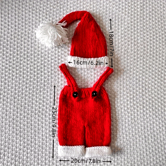 Christmas themed crochet outfit for newborn photography, handmade with love. This Baby Santa Hat and Pants Set is made with high-quality acrylic fiber and is suitable for infants aged 0-3 years. A perfect keepsake gift for your baby's first Christmas and