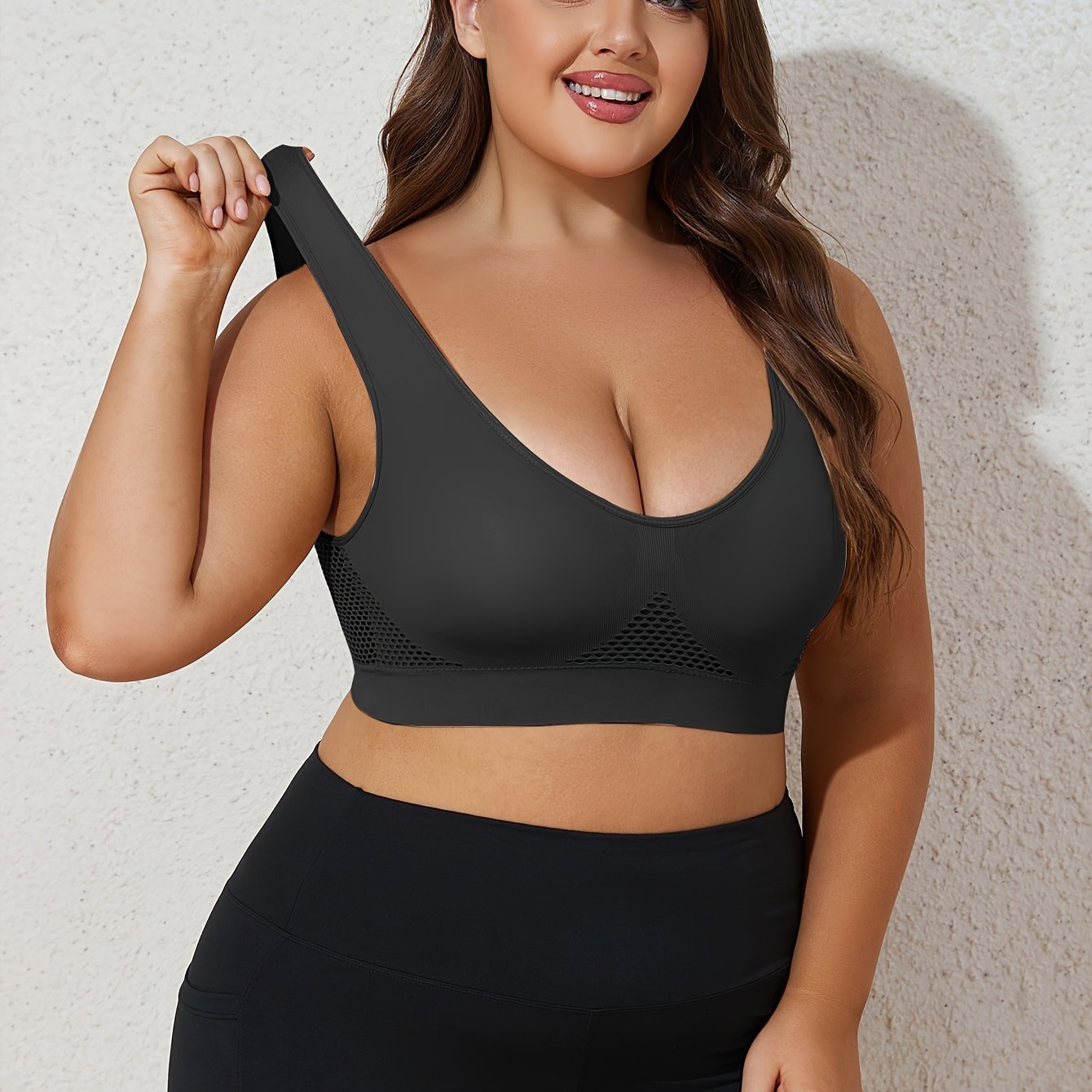 Simple Plus Size Bra with Solid Hollow Out Design and Wide Shockproof Straps