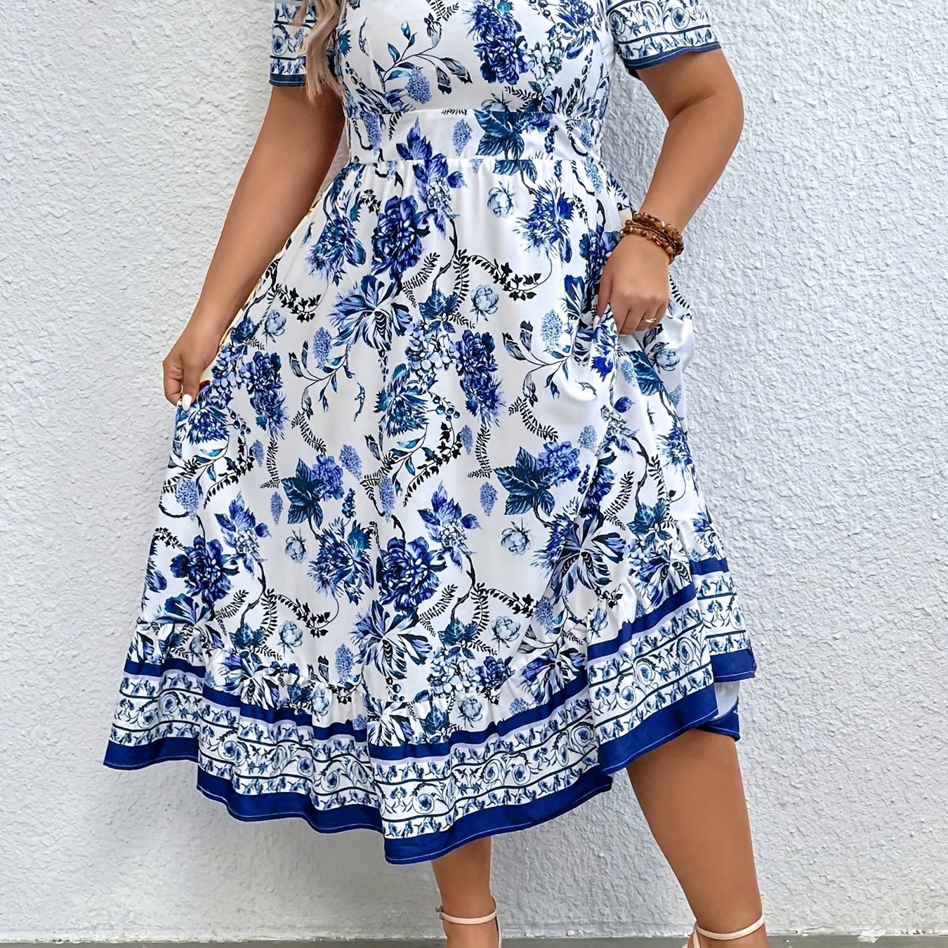 Floral Print Ruffle Hem Plus Size Dress, Casual Short Sleeve for Spring & Summer