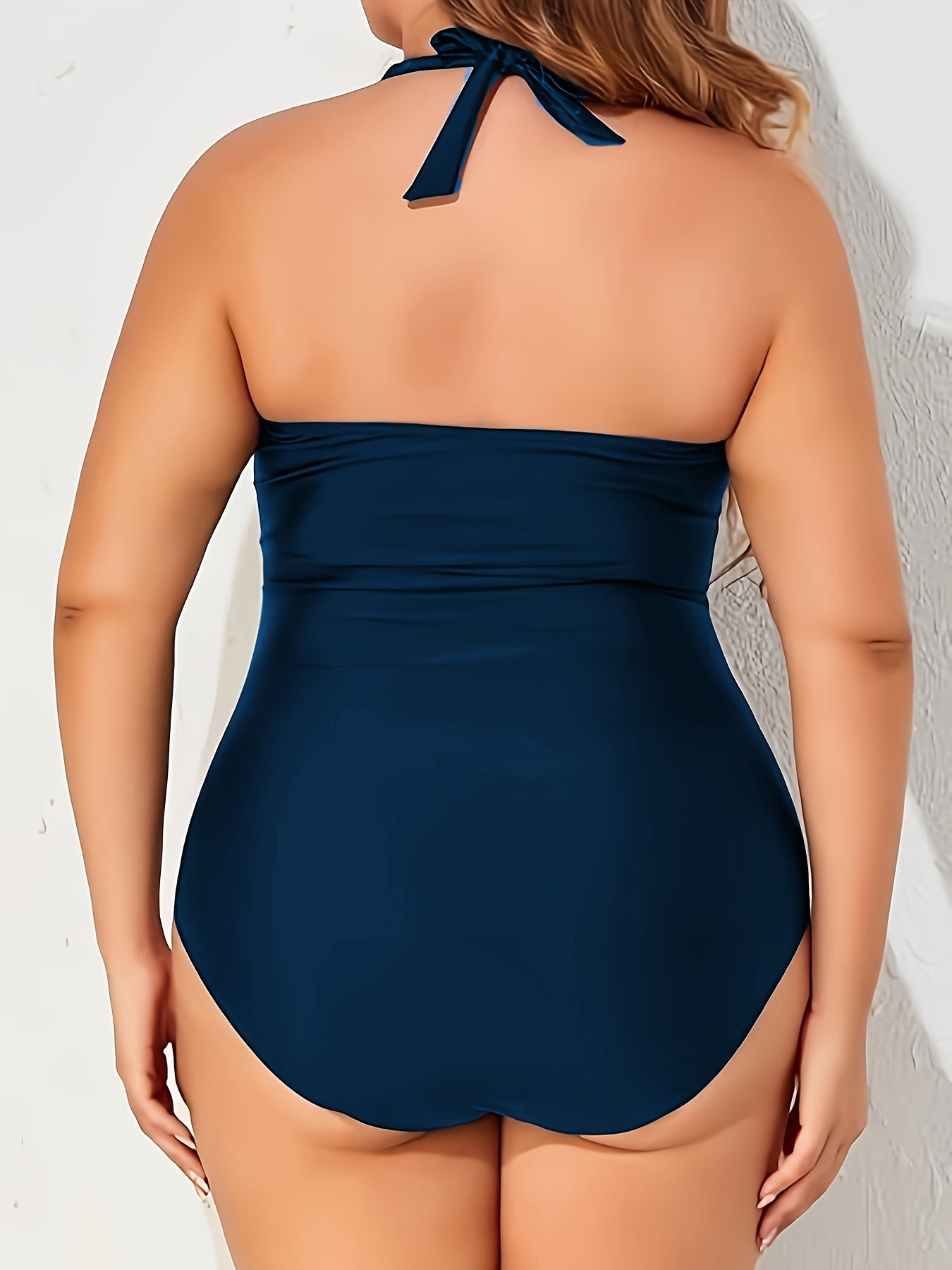 Retro Plus Size Swimsuit with Tummy Control