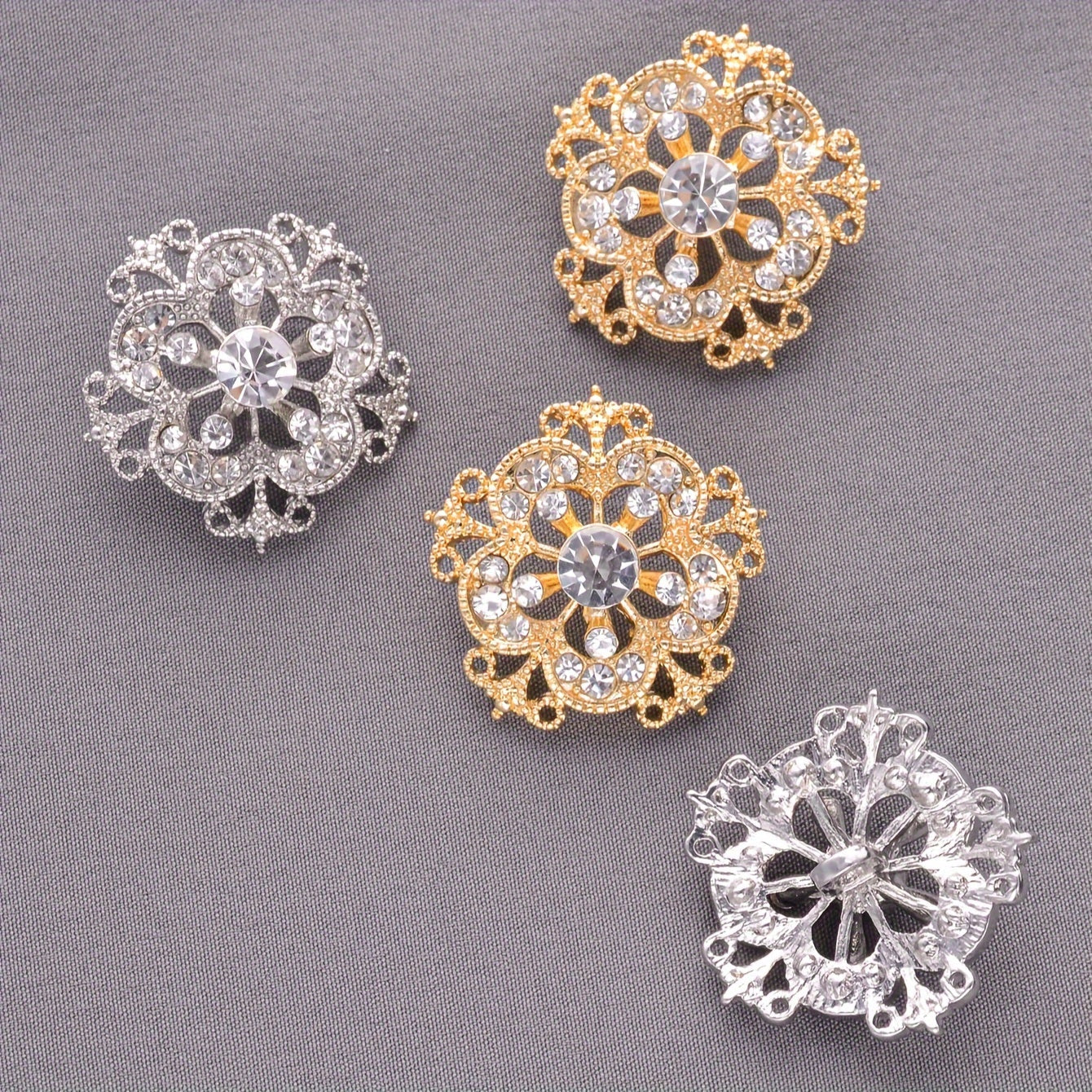 Luxurious 5-Pack Rhinestone Zinc Alloy Buttons - Add Elegance to Your Wardrobe! Perfect for Shirts, Sweaters, Coats, Blazers, and More. Create Your Own Stylish Jewelry for Clothing, Shoes, Hats, and Gift Boxes. Elevate Your Look with These Round