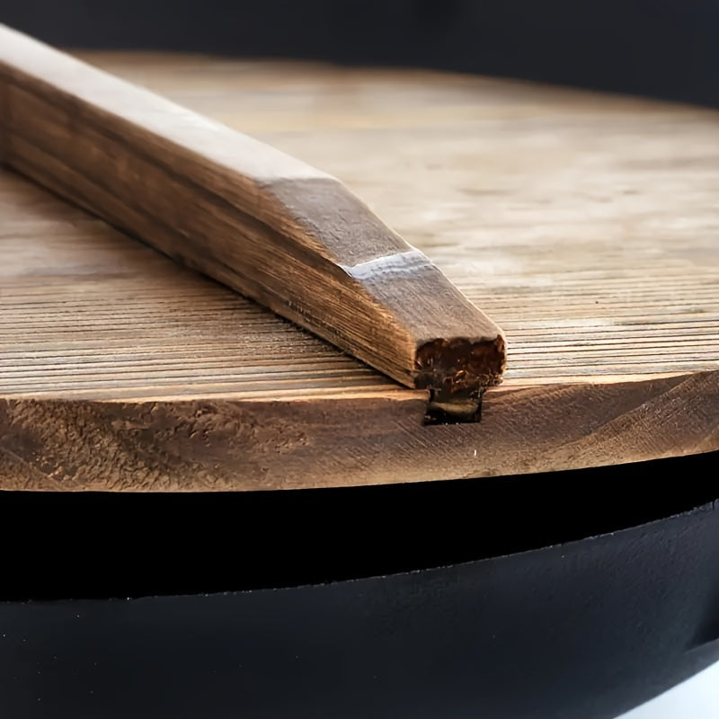 One pack of a pre-seasoned 32.0 cm cast iron chef's pan with a wooden lid, double handle, and uncoated wok suitable for home kitchens and restaurants.