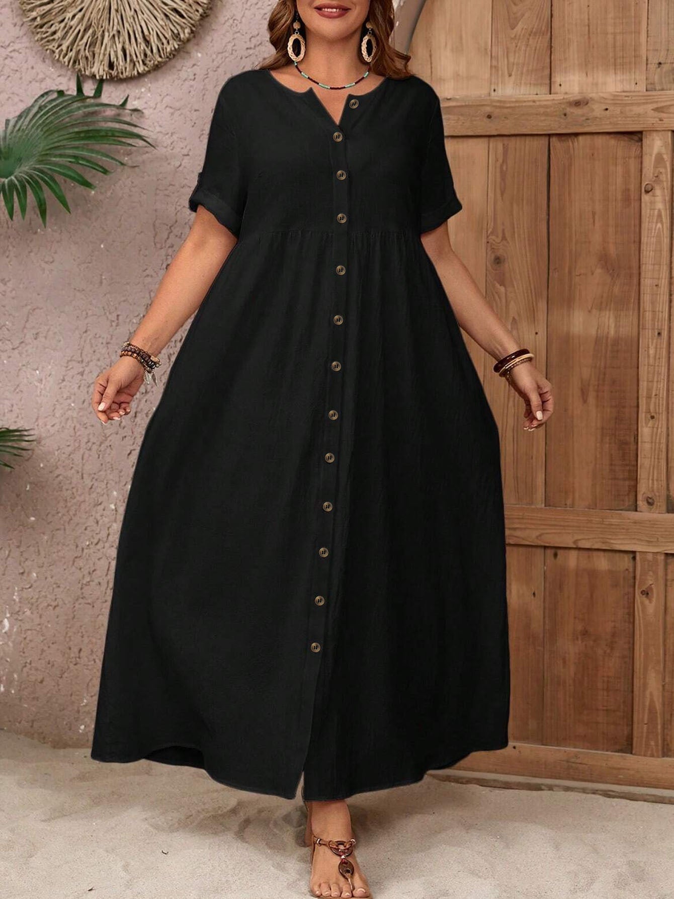 100% polyester plus-size button dress with pockets, crew neck, short sleeves, for spring/summer/fall. Non-stretch woven fabric, 160g/m².