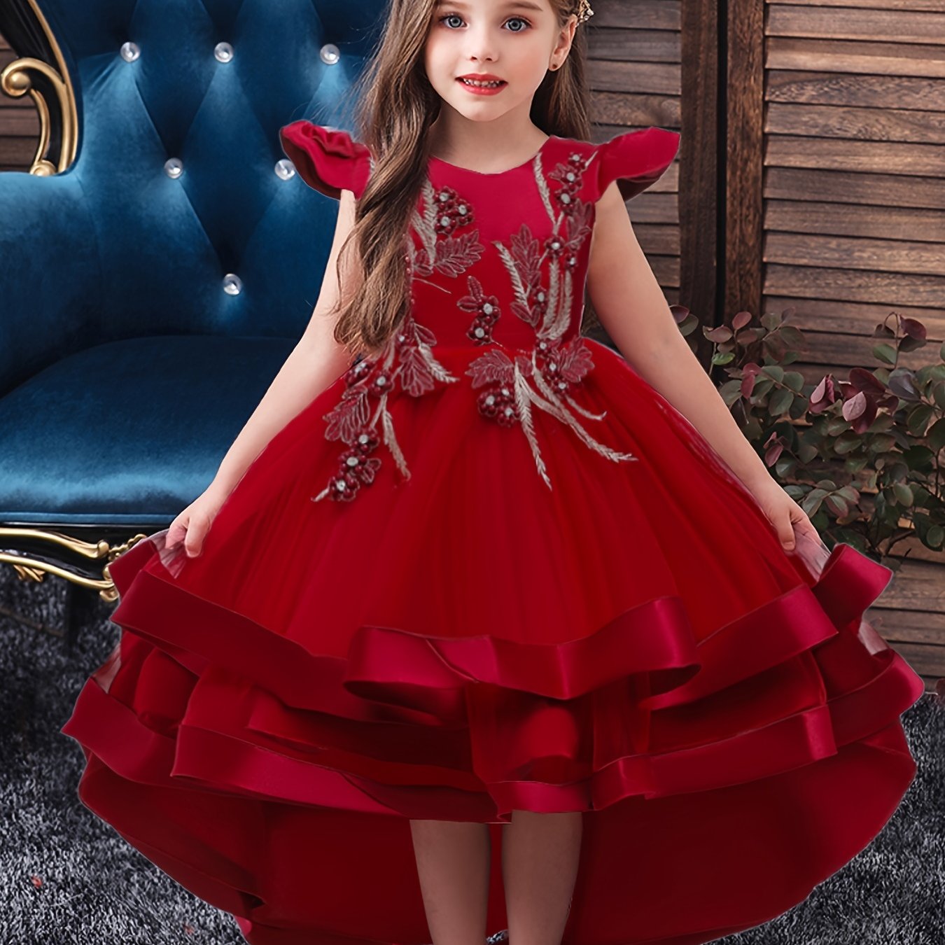 Mesh flower embroidered princess dress with fly sleeve for party performance.