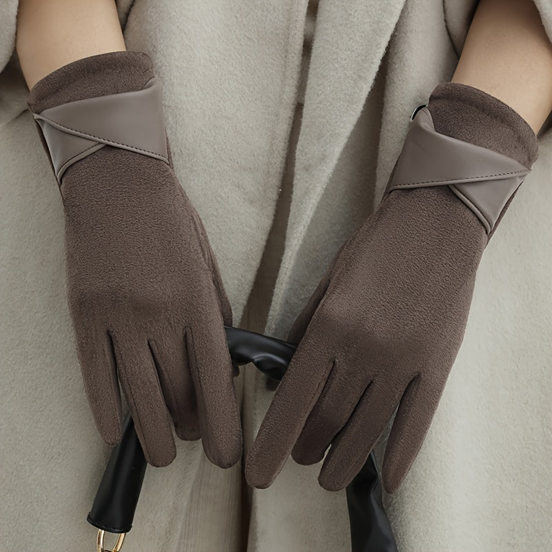 Stay warm and stylish this winter with our Women's Elegant Touchscreen Gloves. These gloves feature a cozy polyester fleece lining, an elastic fit, and a chic bowknot design. The breathable knit material ensures comfort during casual outings, biking, or