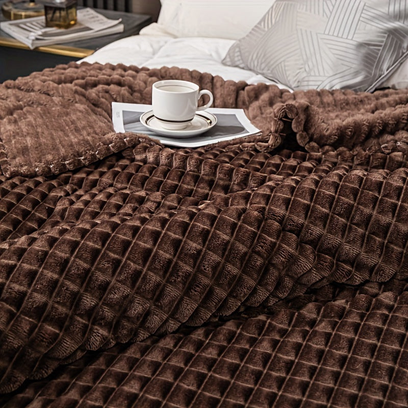 Perfect for any season, this luxurious thick faux rabbit fur throw blanket in solid brown provides soft, warm flannel comfort. Ideal for adding a touch of elegance to your couch, bed, or office.