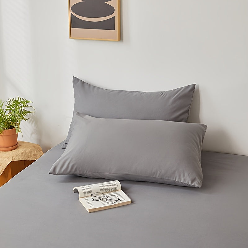 Top Pick: Set of 2 Soft Breathable Brushed Microfiber Pillowcases in Solid Color, Easily Machine Washable