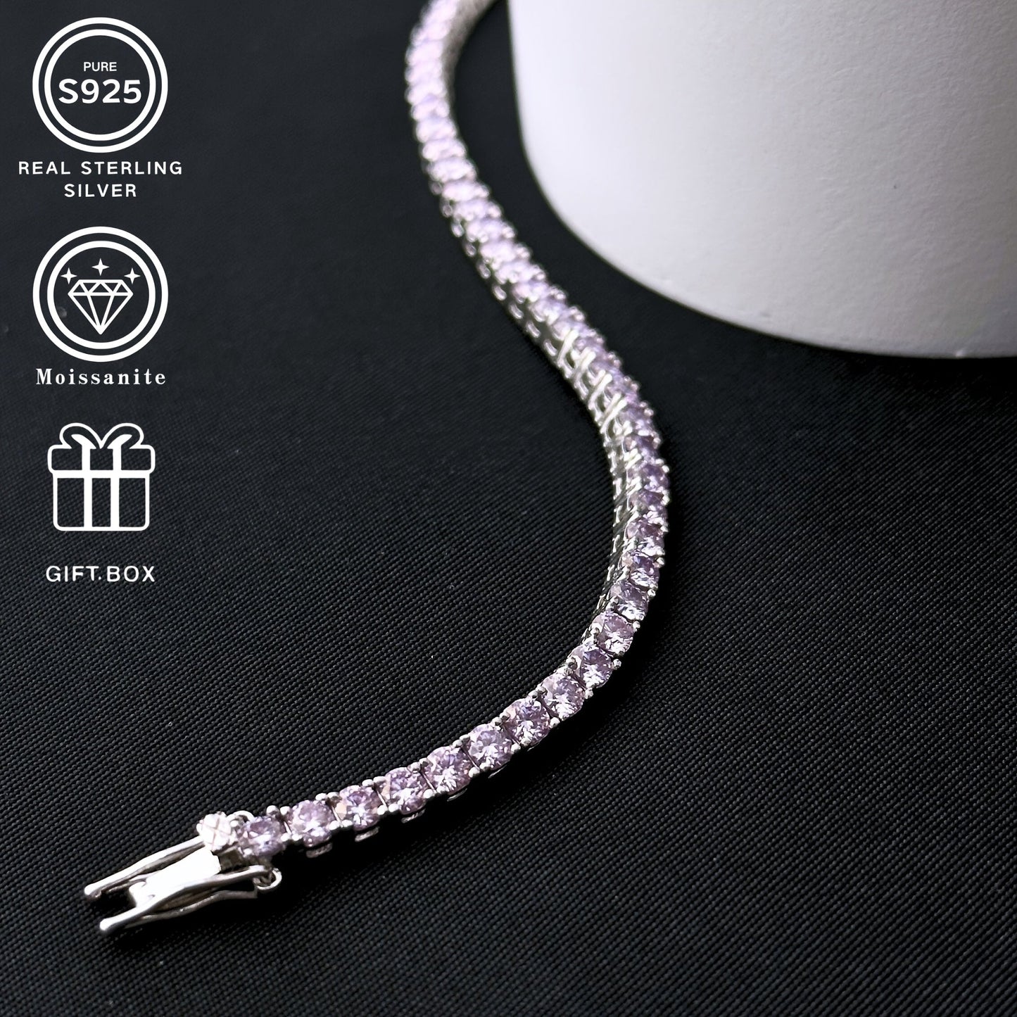 This fashionable pink sparkling Moissanite bracelet, made of S925 silver, is a luxurious and elegant piece weighing 9.6G. It makes for a classic gift for a loved one or family member.