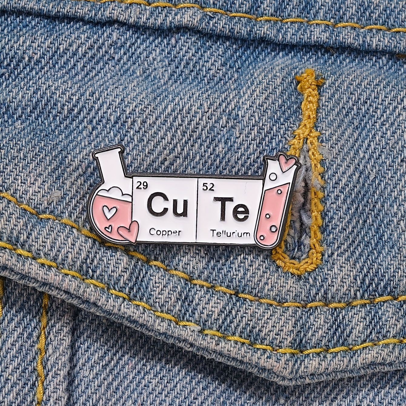 Brooch for Chemistry Enthusiasts - Featuring a Copper & Tellurium Periodic Table Design, this Metal Badge showcases Laboratory Beaker & Flask motifs. Can be worn on Scarves, Clothing, and Bags, perfect for any Season. A must-have accessory for science