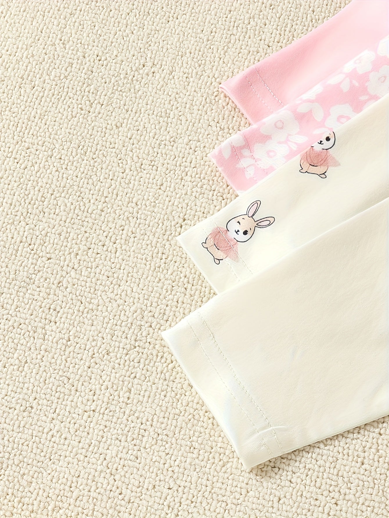 Cute rabbit print baby girl t-shirt set for all seasons