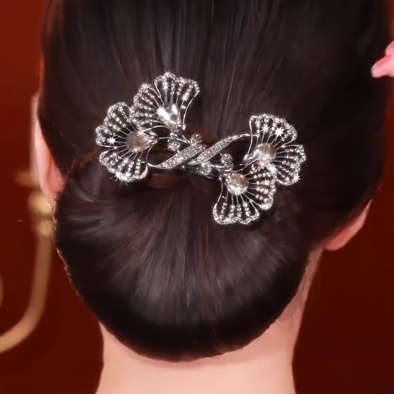 Vintage style Ginkgo Leaf Hair Clip available in silvery and blue options, perfect for stylish updo and bun hairstyles.