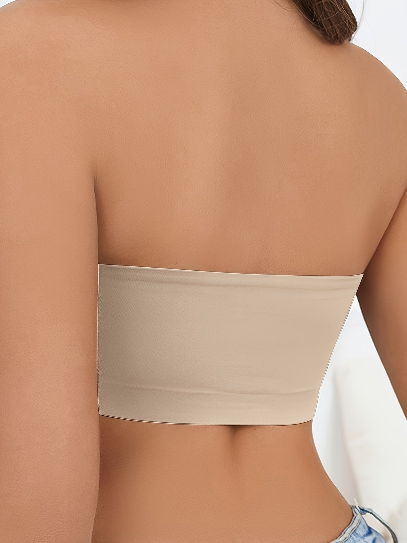 Seamless strapless wireless bandeau for women, providing sexy, comfortable push-up support in lingerie or underwear.