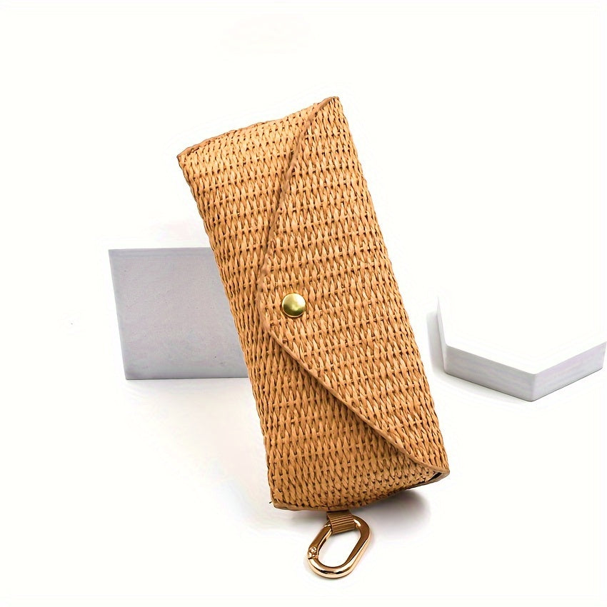 Stylish Eyeglass Case made of Woven Straw with Hook - Strong PP Material, Gentle Protective Sleeve for Women's Fashion Glasses