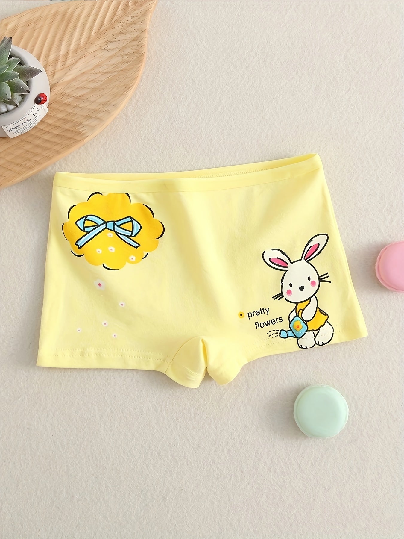 Set of 6 girl's boyshorts, ideal for students, with comfortable and breathable design.