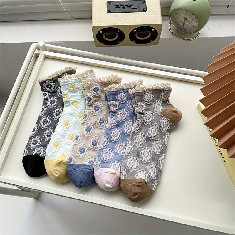 5 pairs of vintage court style short socks with cute Japanese flower and geometric 3D texture, low ankle cut for women.