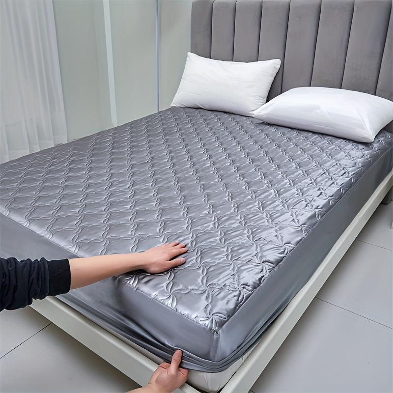 Protect your mattress with the 1pc Keduoduo Summer Waterproof Fitted Sheet. Made from thickened TPU satin, this sheet is cool and comfortable during the hot summer months. The machine washable, durable polyester fabric is 100% waterproof and features an