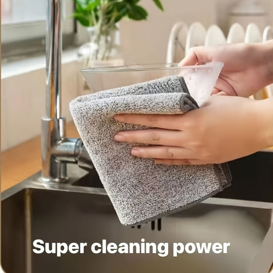 Three value packs of bamboo charcoal fiber cleaning cloths are included in this set. They are designed to provide exceptional cleaning power. Each cloth measures 30x30cm, has a soft texture, and is made of durable materials, making them easy to clean and