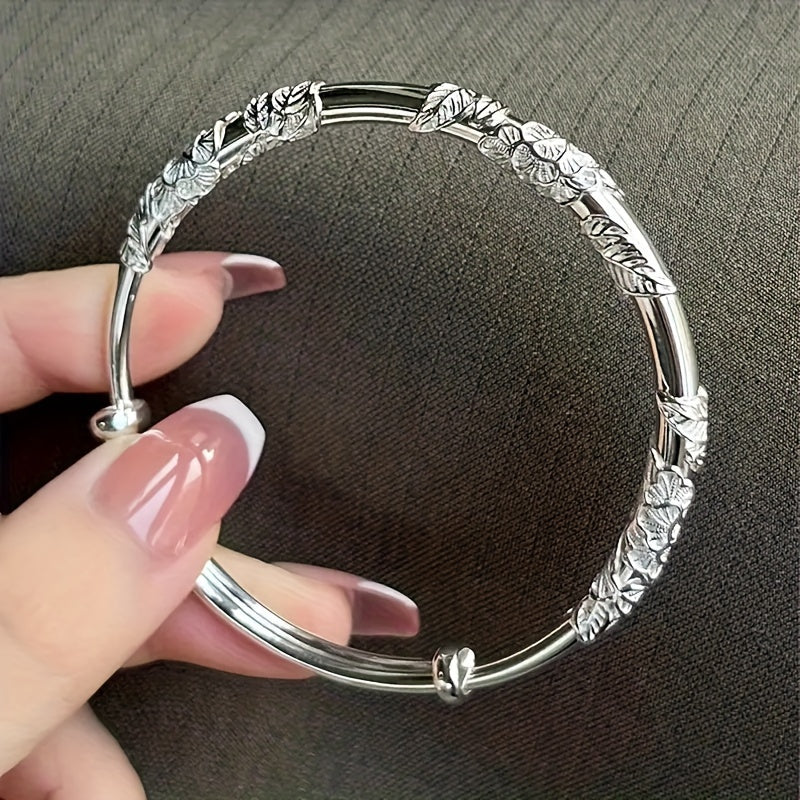 Stylish Floral Zipper Bracelet in Elegant 925 Sterling Silver with Chic Floral Design - Ideal Birthday Present for Her