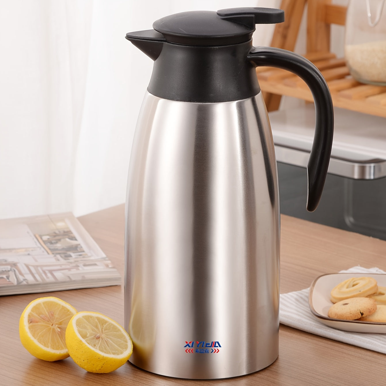 Stainless steel insulated pot for hot and cold beverages