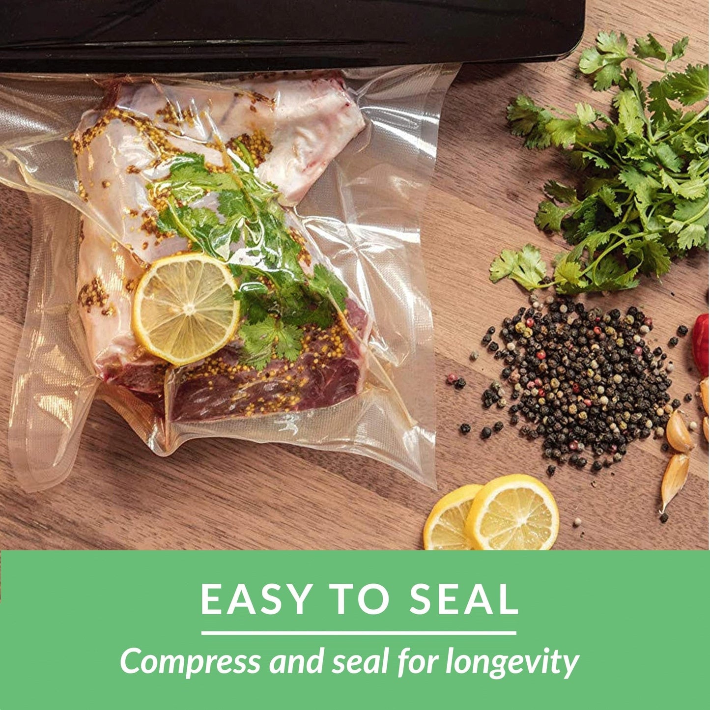 Five rolls of vacuum-sealed bags with various sizes for food storage. These bags are free of bisphenol A and are made with a seven-layer co-extruded diamond pattern vacuum film, perfect for preserving and packaging food.