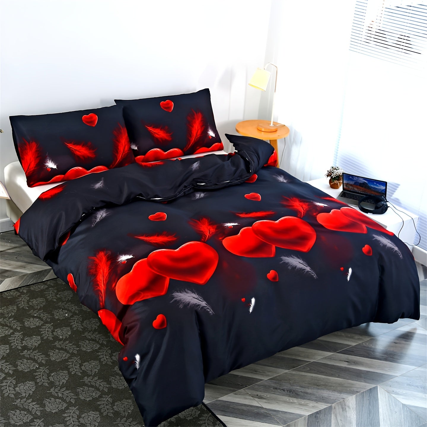 Floral comforter set includes 1 duvet cover and 2 pillowcases, made of breathable polyester with zipper closure and sanded craftsmanship. Machine washable.