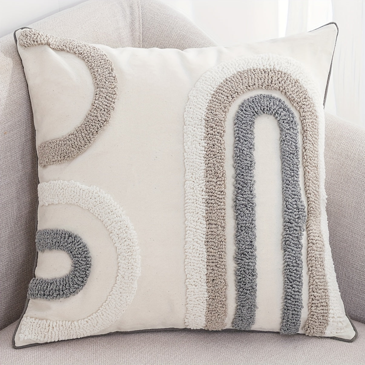 Striped U-shaped pillowcase with Nordic bohemian style, crafted with velvet hemming for bedroom and living room sofa cushions.