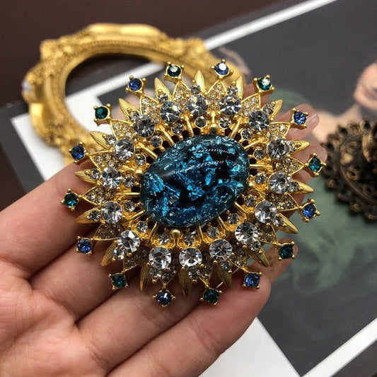 Stylish Vintage Baroque Oval Rhinestone Brooch Pin - Trendy Women's Fashion Accessory