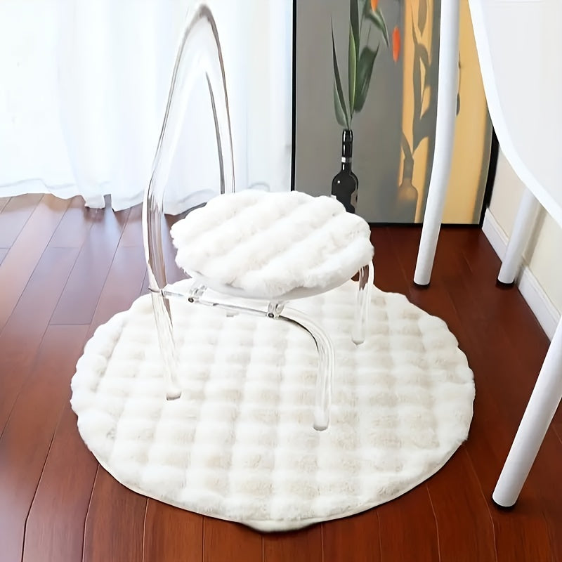 The Luxurious Plush Round Mat offers Minimalist Elegance - Featuring Ribbed Texture Design, this Ultra-Soft, Machine Washable, Non-Slip Polyester Mat comes in White or Pink. Ideal for Bedroom, Living Room, Closet, Dressing Area, and Home Decor, these