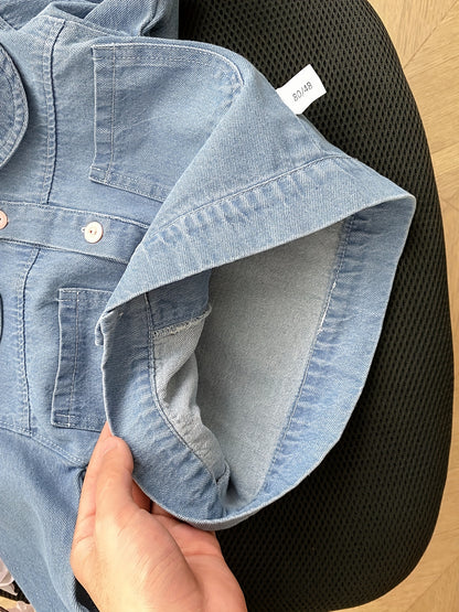 Zidaning plush quyon denim ko'ylagi, ehtiyotkorlik bilan tanlangan.