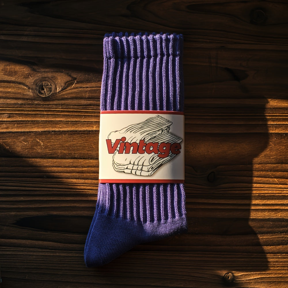 Men's and women's college style retro socks, breathable and thick, suitable for all seasons.