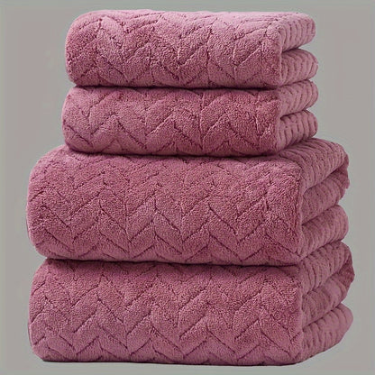 4-piece high-end bath towel set includes 2 bath towels and 2 towels. Absorbent, soft, non-shedding, and quick-drying. Ideal for autumn and winter swimming and fitness, portable sauna use, or as a Christmas gift.