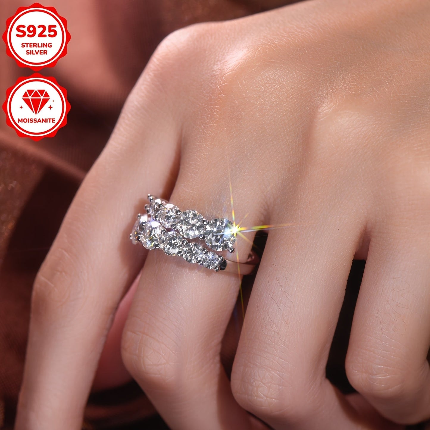 This elegant women's wedding and engagement ring features a stunning moissanite stone set in 925 sterling silver. The double head twist arm design adds a unique touch to this luxurious piece. The ring has a total silver weight of 7.74g and is adorned