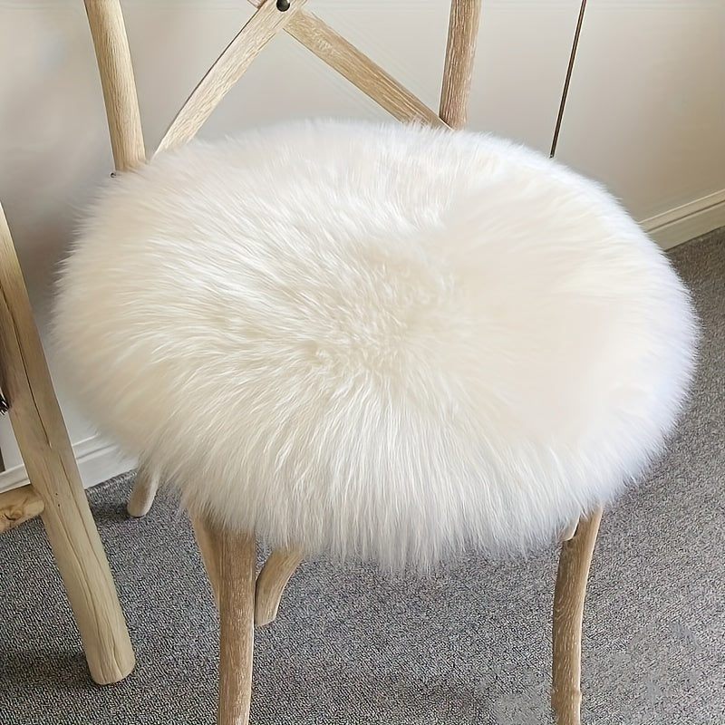 Luxurious Artificial Wool Cushion: 
This high-quality cushion features 12cm long wool and weighs 1300g per square meter. Perfect for use as a seat pad or floor rug, this ultra-soft cushion is both durable and cozy, making it a stylish addition to any