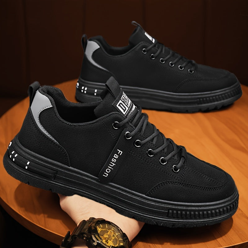 Men's comfortable solid color sneakers for spring and autumn, perfect for skateboarding with wear-resistant and non-slip features.