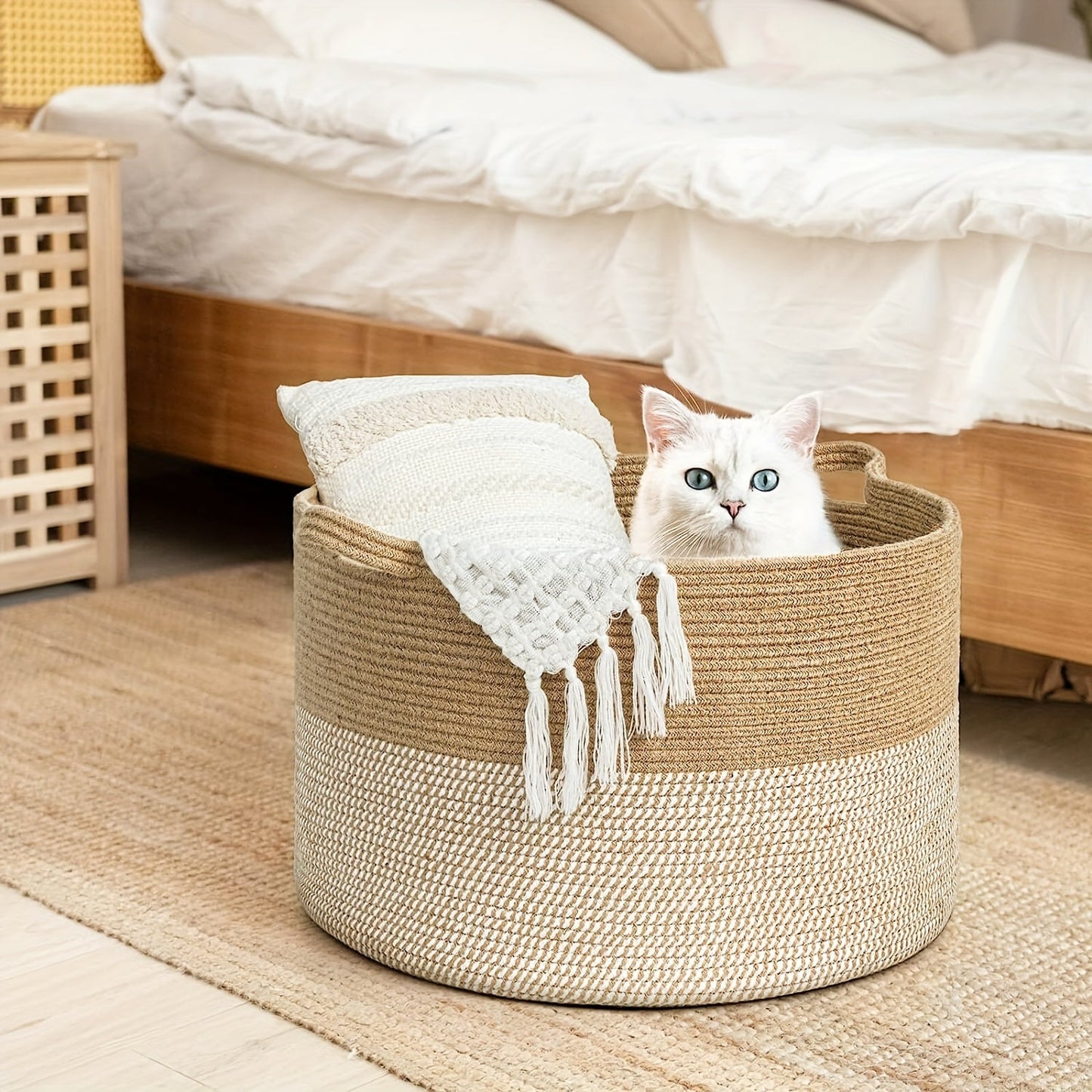 Large XXXLarge Rope Woven Basket, Measures 50.8cm x 50.8cm x 34.04cm. Ideal for Laundry, Blanket Storage in Living Room & Bedroom. Features Toy Organizer Basket with Handle. Perfect for Storing Comforter Cushions, Laundry Hamper Storage, and Home