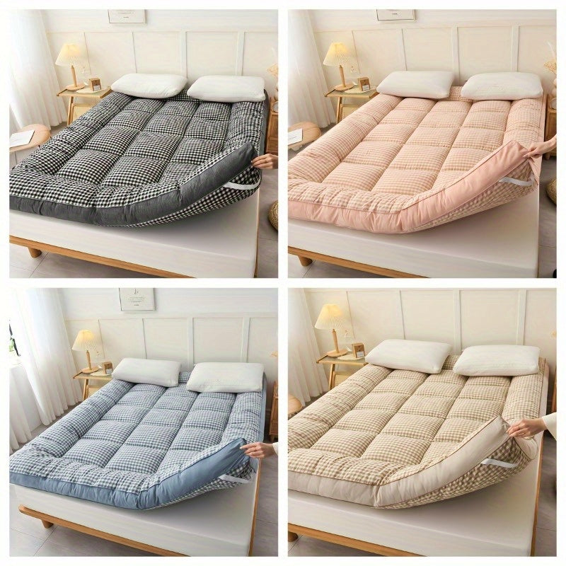 Soft square mattress with luxurious feel - provides breathable and fluffy all-season comfort for bedroom, guest room, or dorm. The warm winter polyester bedspread is easily machine washable, making it perfect for outdoor camping and hiking adventures.